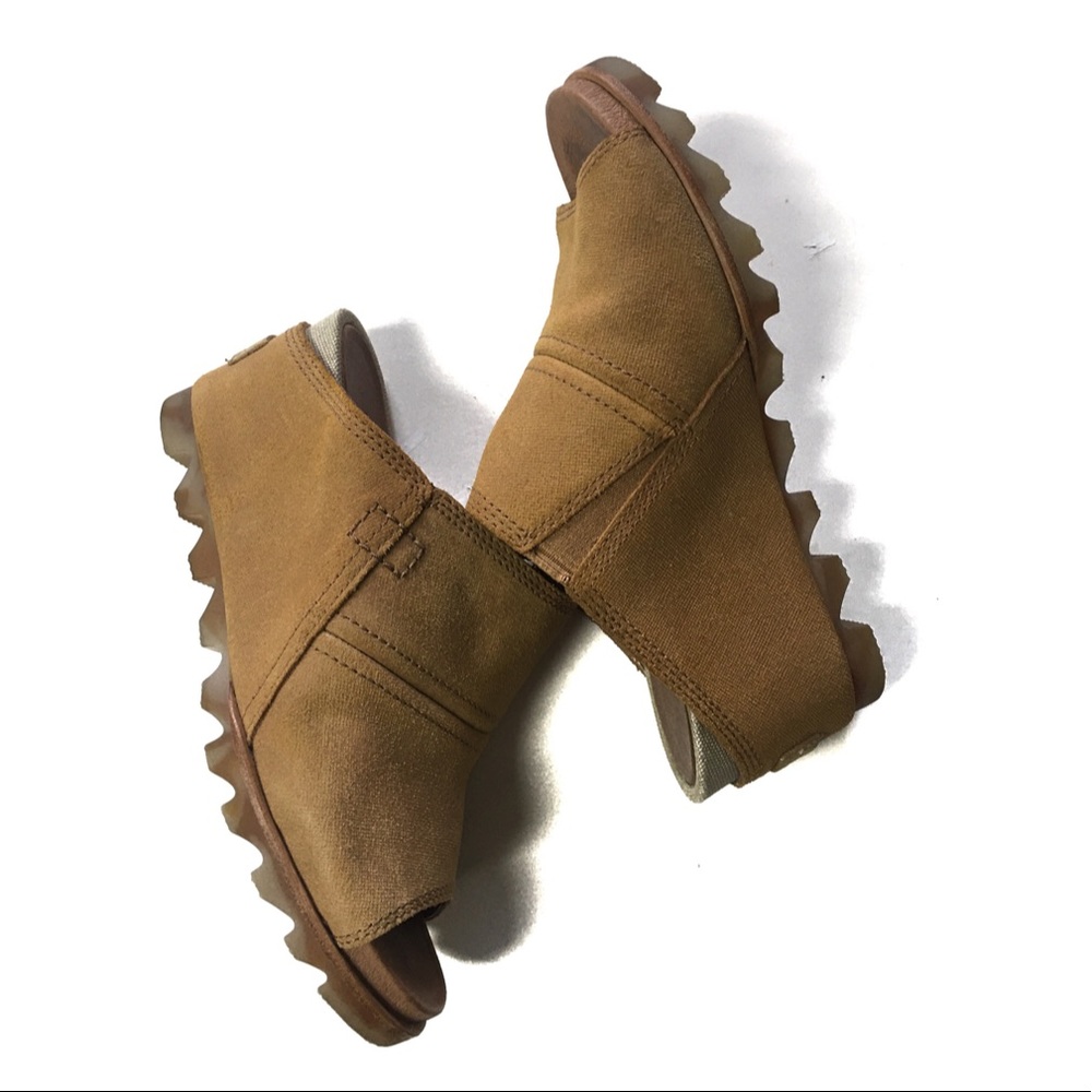 Sorel slip on shoes